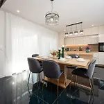 别墅 Mia Zadarvillas *