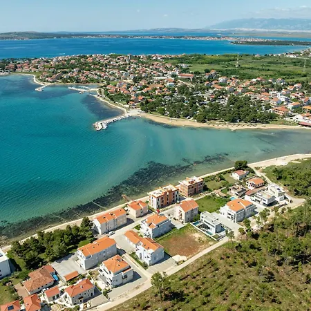 Βίλα Mia Zadarvillas